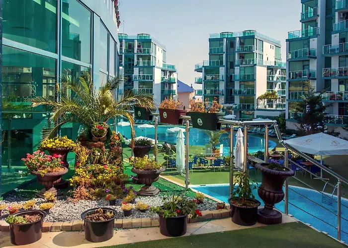 Apartment Paradise *