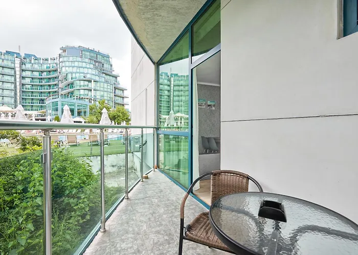 Apartment Paradise *